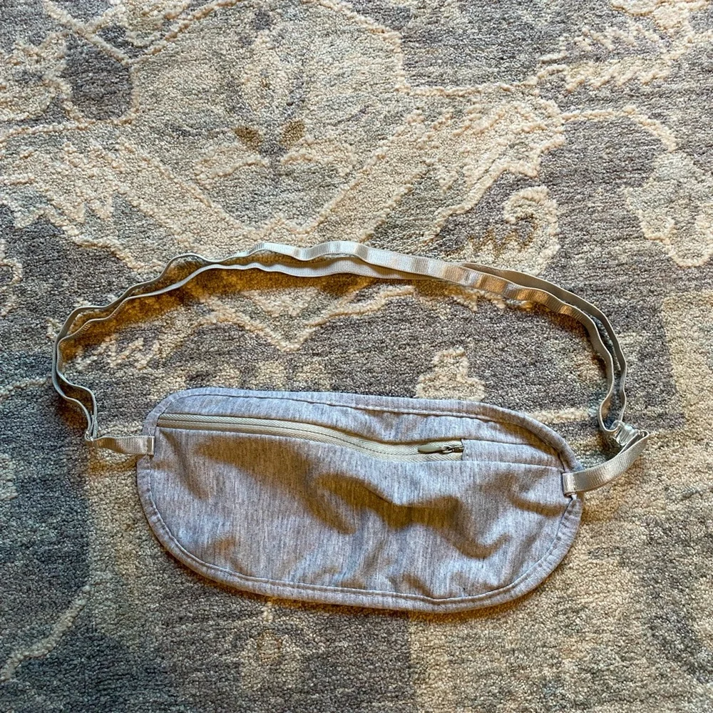 Money Belt - Picture 1 of 8